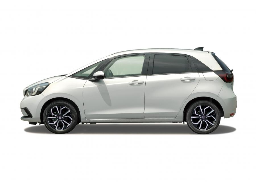  Honda Fit e:HEV Home 2020 года  (JP) (фото 7 из 18)